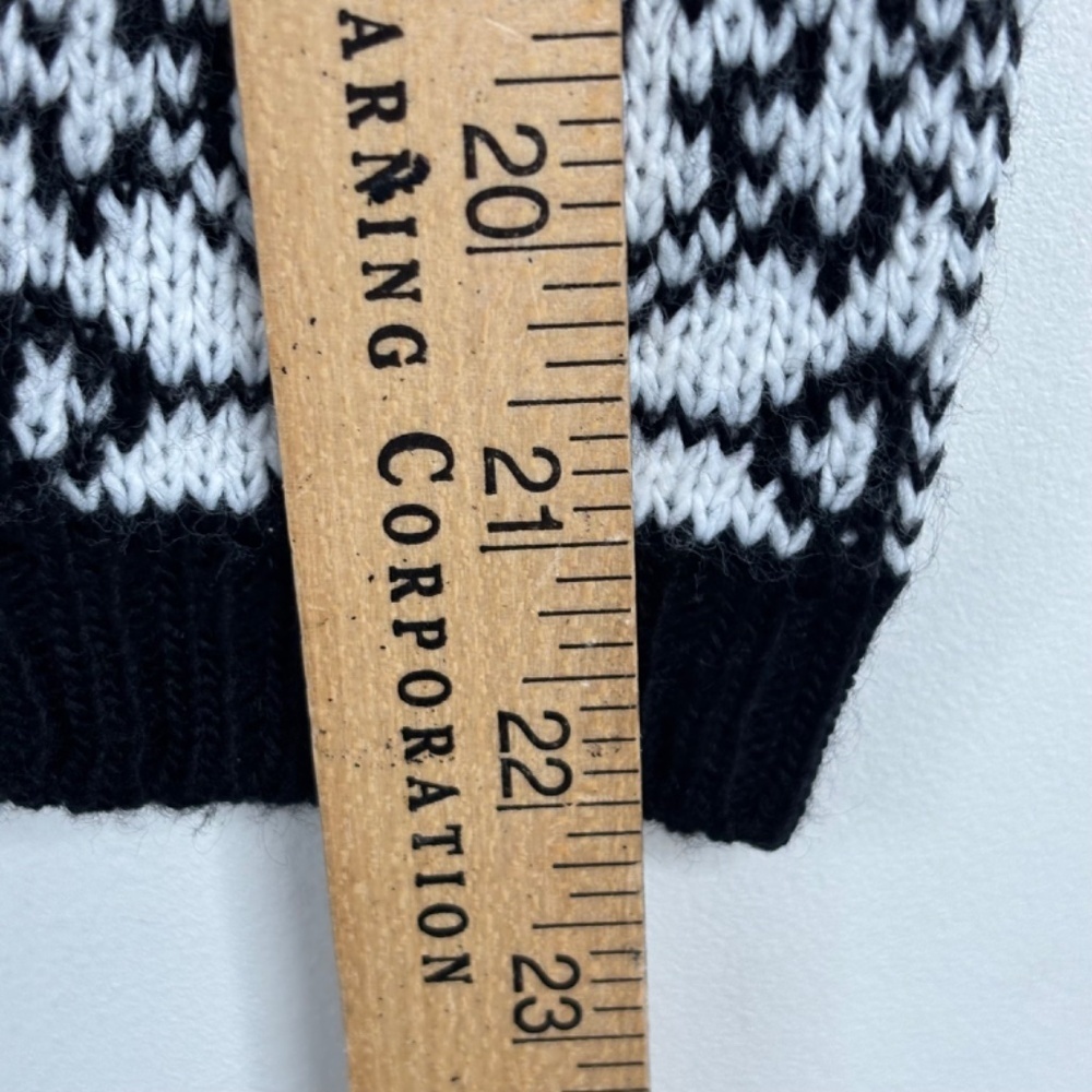 43026 This item is not for sale. I apologize for the inconvenience.